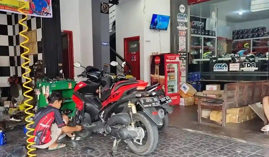 15. Optimax Motoworld