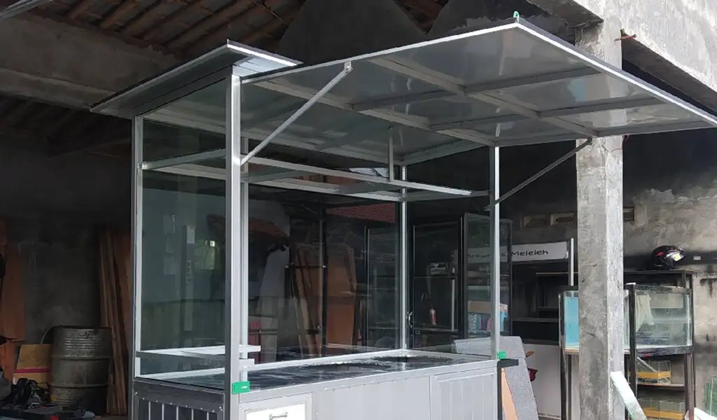 2. Bengkel Gerobak Aluminium dan Besi Sokaraja