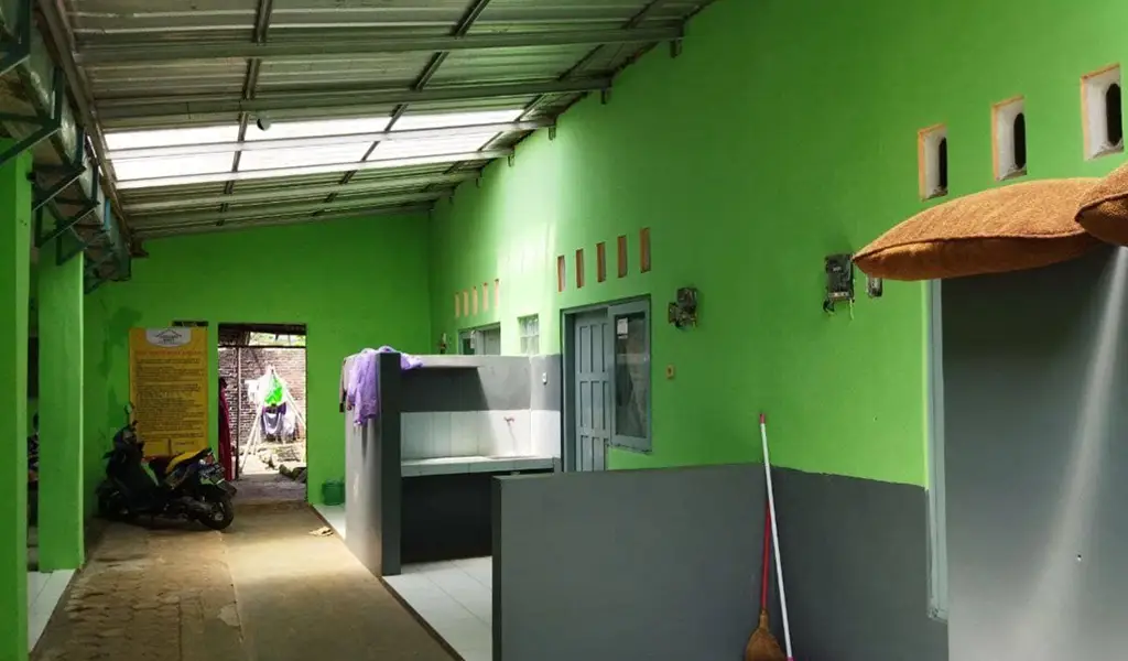 7. Ardiani Kost