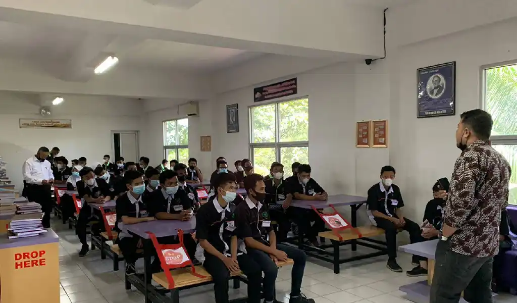 Biaya Kuliah Kelas Karyawan dan Non Reguler AMIKOM Purwokerto