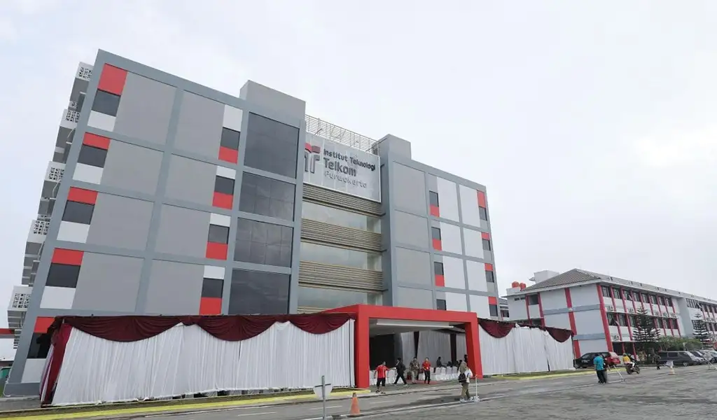 Institut Teknologi Telkom Purwokerto ITTP