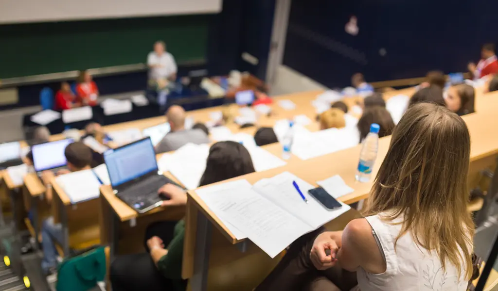 Tips Memilih Universitas di Purwokerto yang Murah