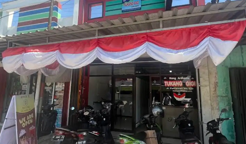 Tukang Gigi Ardianto