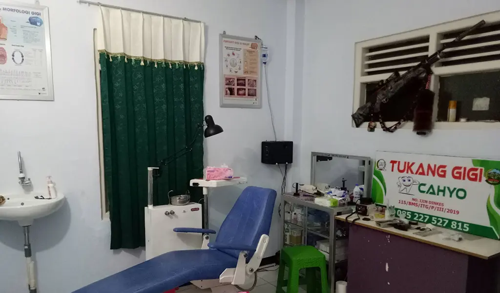 Tukang Gigi Cahyo